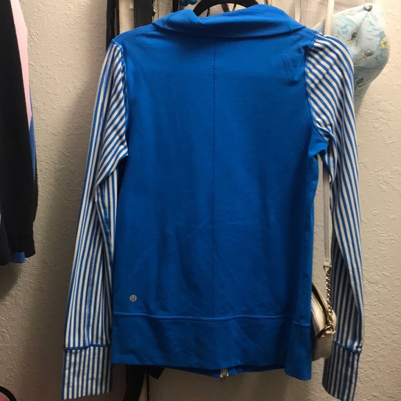 Lululemon jacket - Picture 4 of 5
